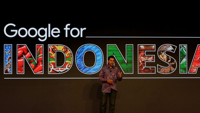 Caesar Sengupta (VP of Product Management, Google) at Google for Indonesia event