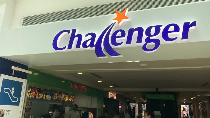 Challenger tech retailer