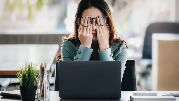 5 Burnout Signs You May Be Missing